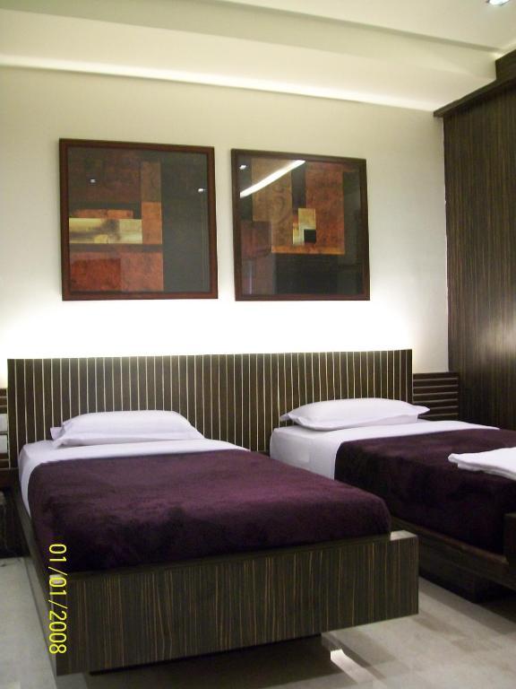 Hotel Victerrace Regency Kolkata Room photo