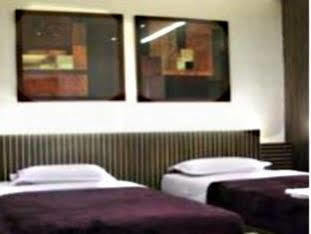 Hotel Victerrace Regency Kolkata Exterior photo