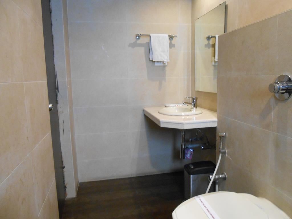 Hotel Victerrace Regency Kolkata Room photo